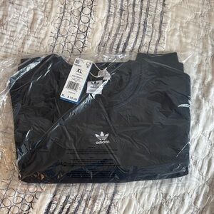 adidas Black oversized Sweatshirt